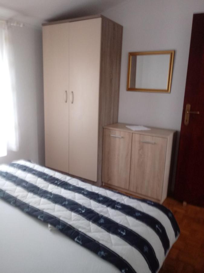 Apartmani Dokoza Vir Exteriér fotografie