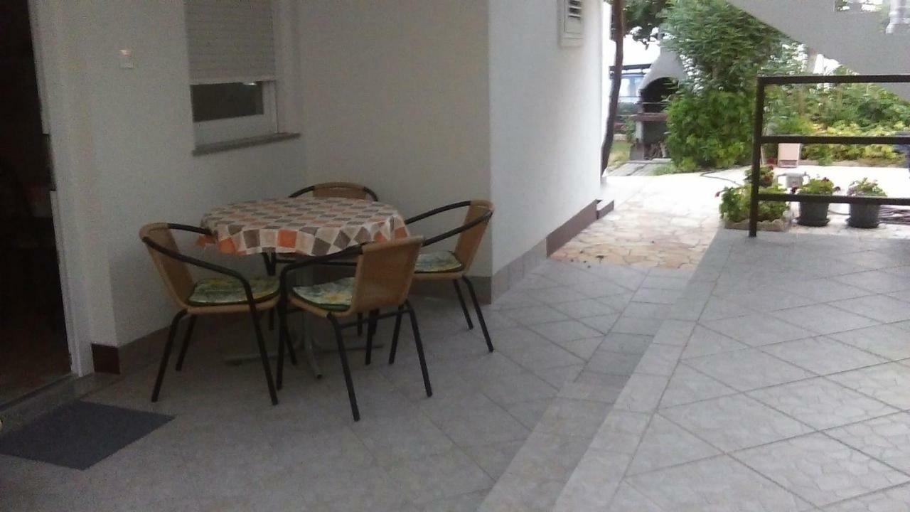 Apartmani Dokoza Vir Exteriér fotografie