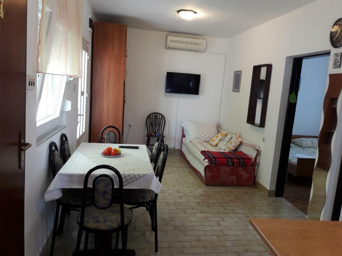 Apartmani Dokoza Vir Exteriér fotografie