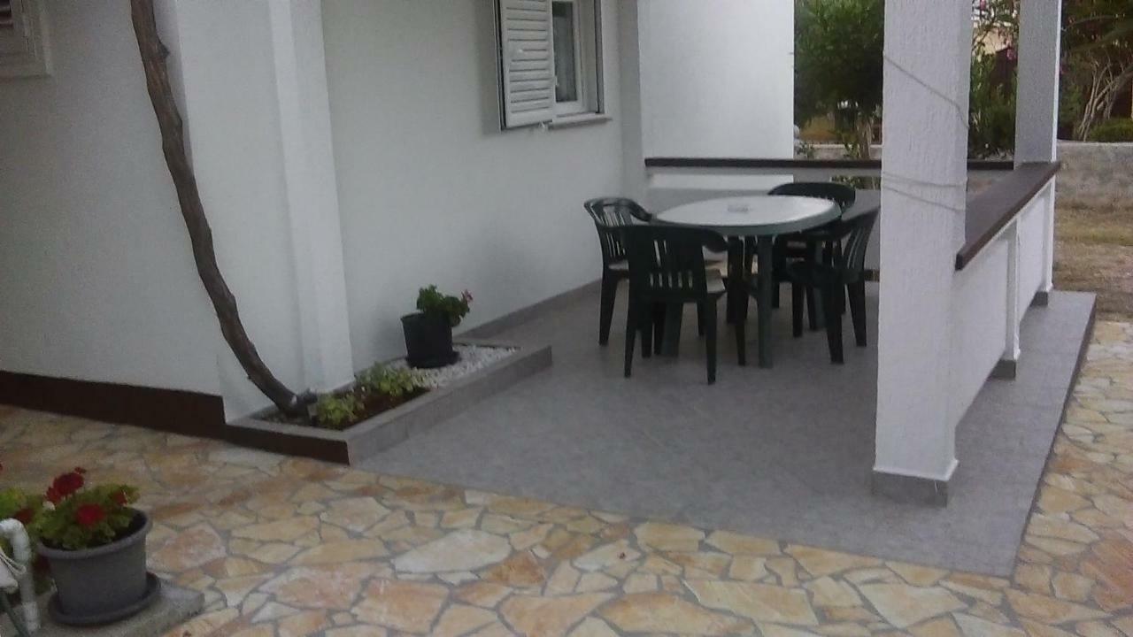 Apartmani Dokoza Vir Exteriér fotografie